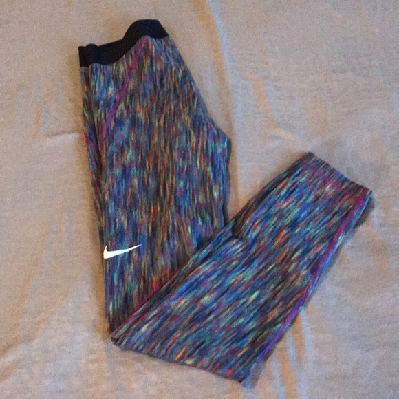 Nike Legging Size Small - Picture 2 of 4